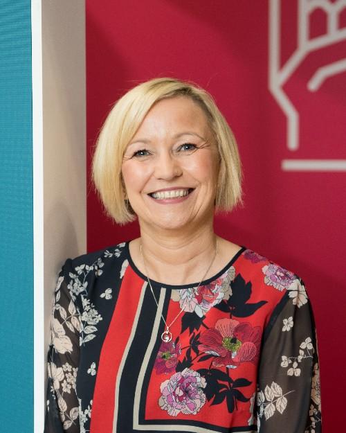 Donna Joines, Corporate Traveller