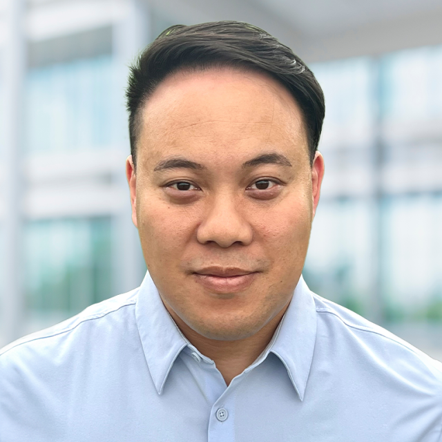 Elton Chan headshot